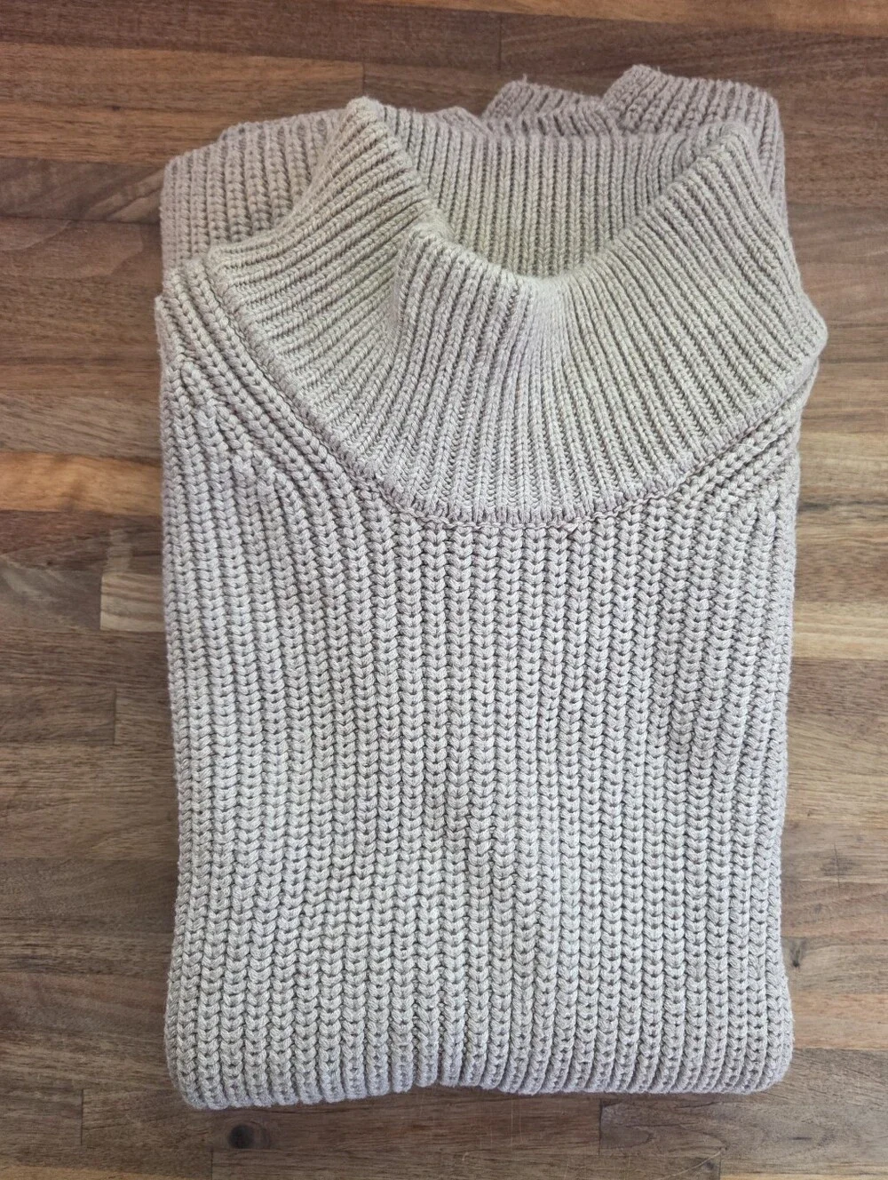 Abercrombie & Fitch Ribbed Turtleneck Sleeveless Sweater - Light Beige - Medium